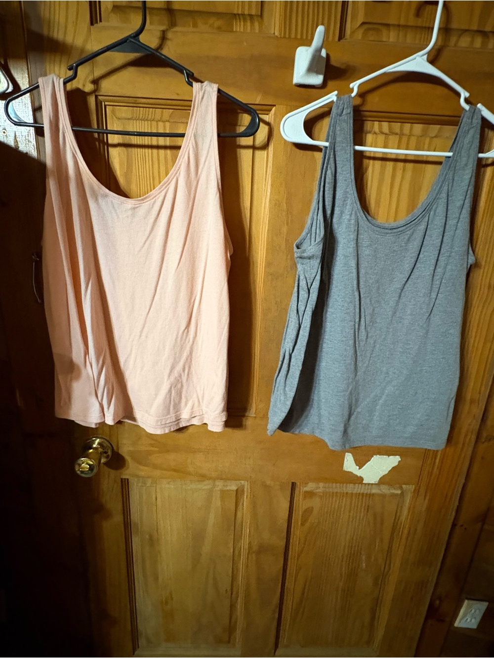 Old Navy Women’s Scoop Tank Tops - Peach & Gray